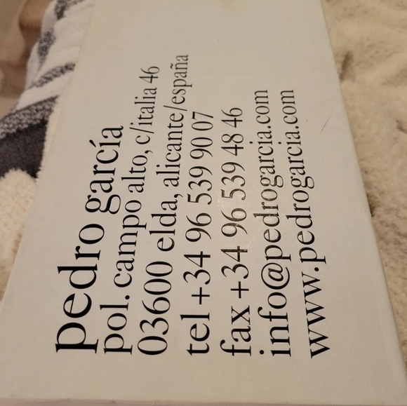 NIB Womens Gorgeous PEDRO GARCIA Wine Satin Pumps Size 38 Retail $470 - Picture 2 of 3